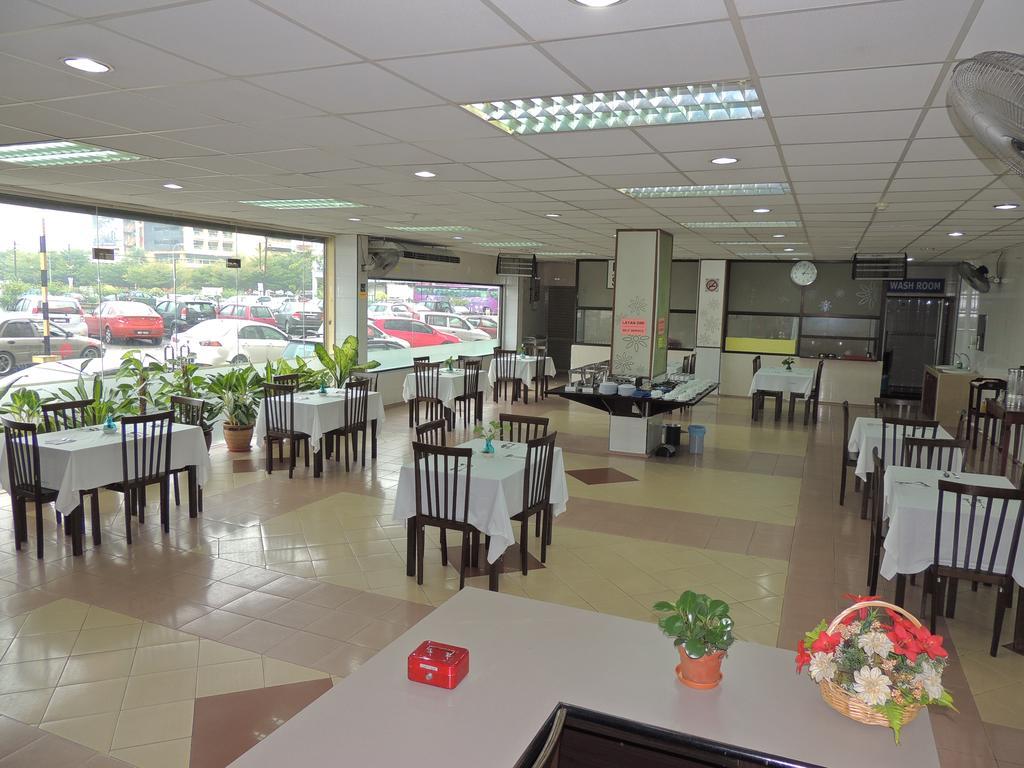 Oyo89580卡尔顿之星酒店 芙蓉 外观 照片
